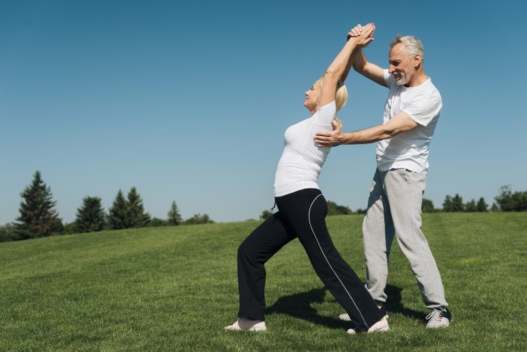 full-shot-man-helping-woman-straighten-her-back